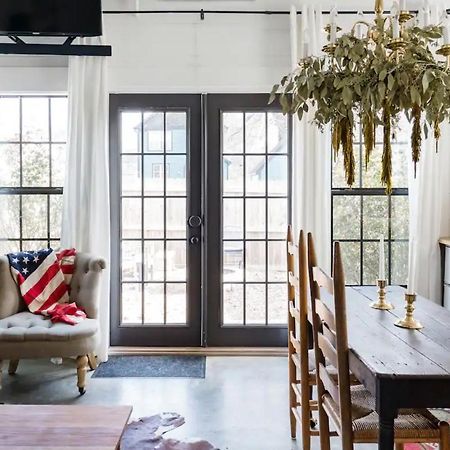Hip, Cozy Cottage With A Fire Pit In Cleveland Park Nashville Kültér fotó